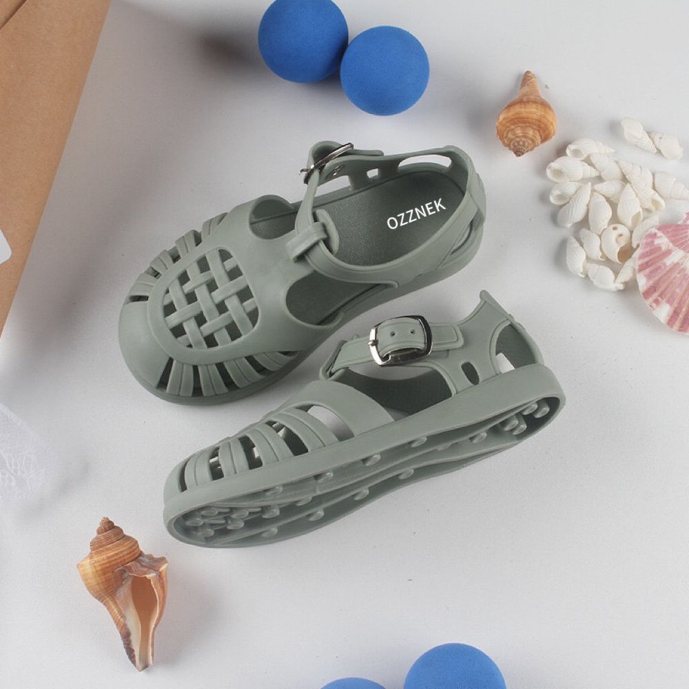 Aqua-Joy Kids Jelly Sandals – Waterproof Toddler Summer Shoes with Wide Toe Box & Anti-Slip Sole
