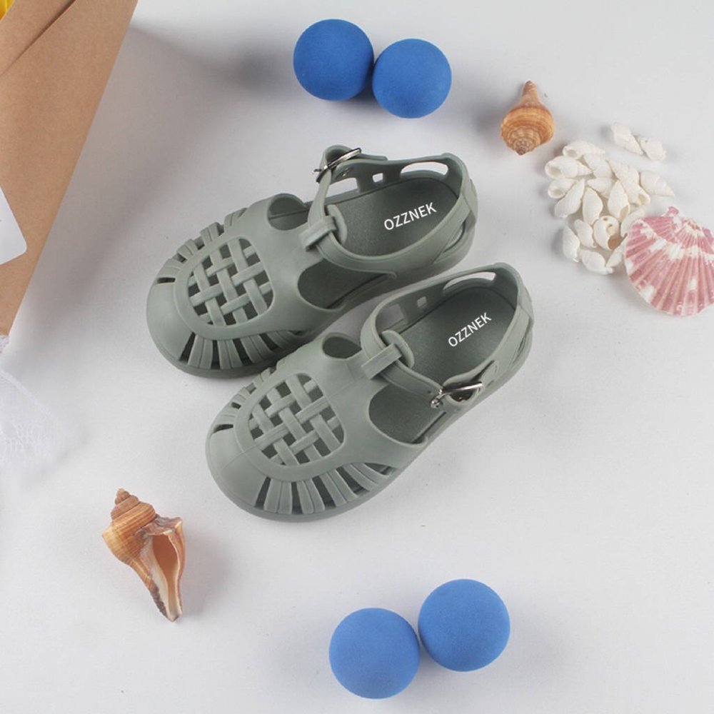 Aqua-Joy Kids Jelly Sandals – Waterproof Toddler Summer Shoes with Wide Toe Box & Anti-Slip Sole